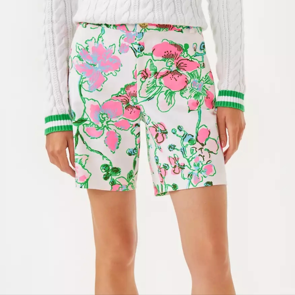 Lilly Pulitzer 7" GRETCHEN HIGH RISE SHORT - MULTI OVERSIZED ORCHIDS - Picture 3 of 4